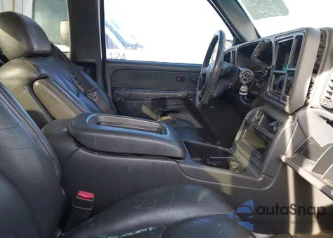 2003 Chevrolet Silverado 1500 Ss z USA, uszkodzony, nr VIN 2GCEK19N631320324